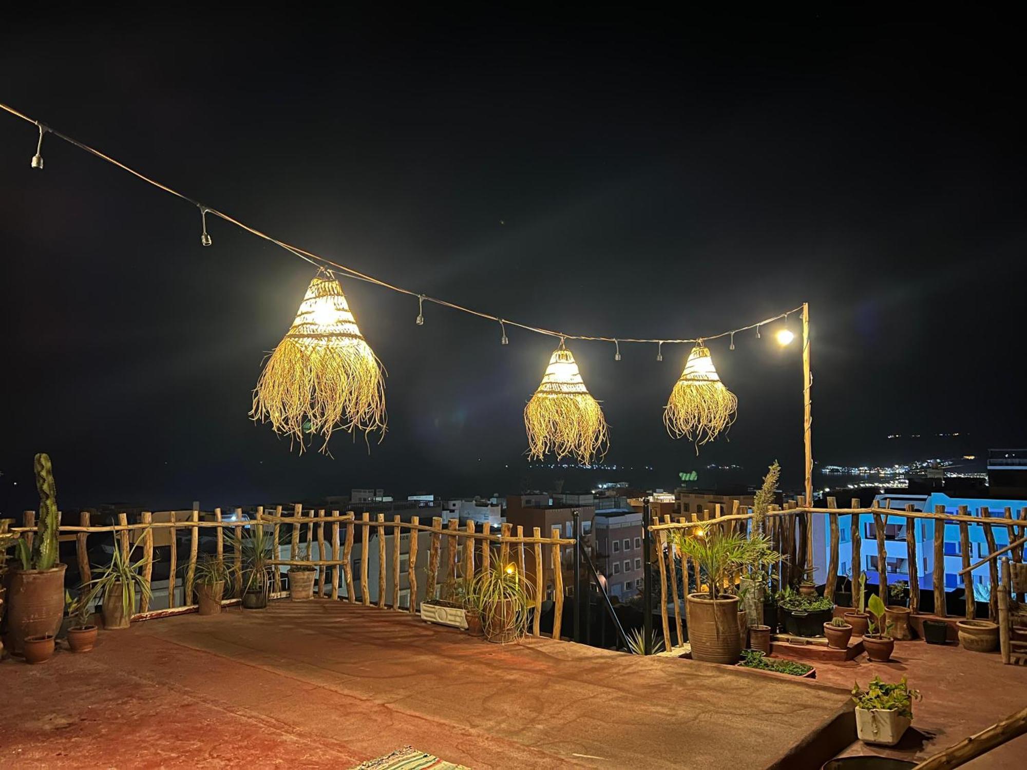 Ostello Berber Waves Surf House Tamraght Esterno foto