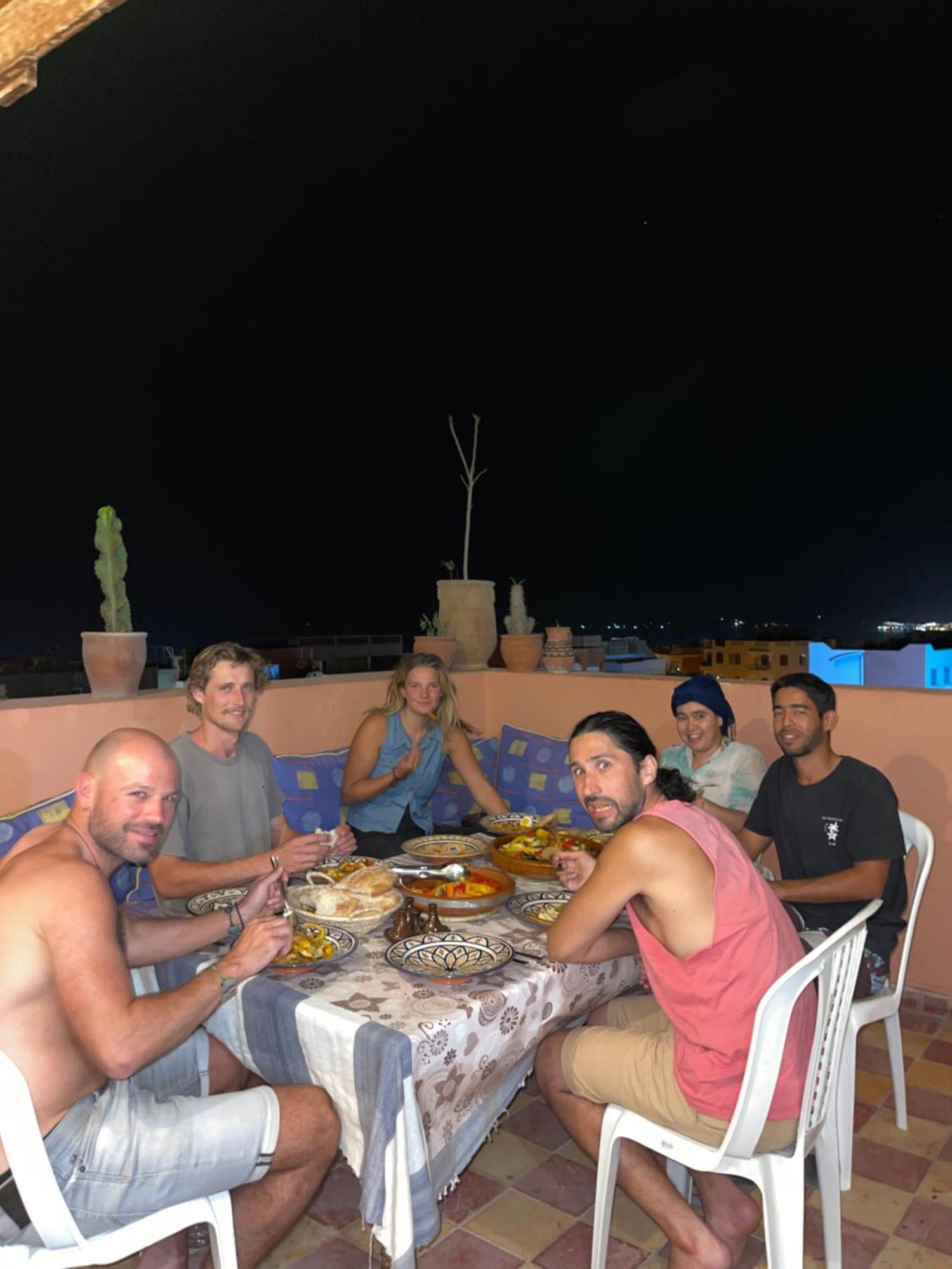 Ostello Berber Waves Surf House Tamraght Esterno foto